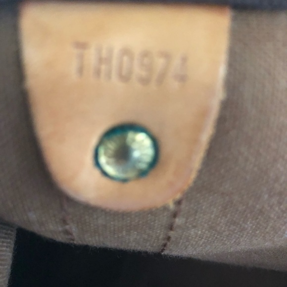 SOLD—Authentic Louis Vuitton Keepall Bandolier 55 - Picture 7 of 8